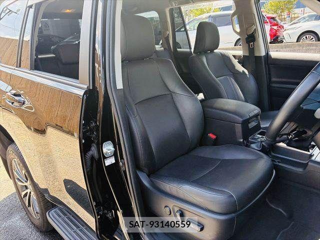 Toyota LAND CRUISER PRADO 2018-05 8627372-8