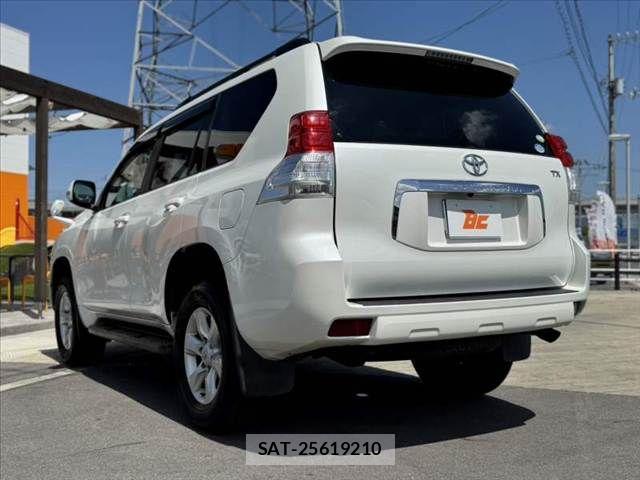 Toyota LAND CRUISER PRADO 2011-09 8627386-12