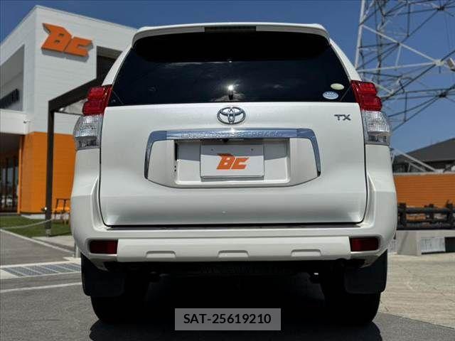 Toyota LAND CRUISER PRADO 2011-09 8627386-13