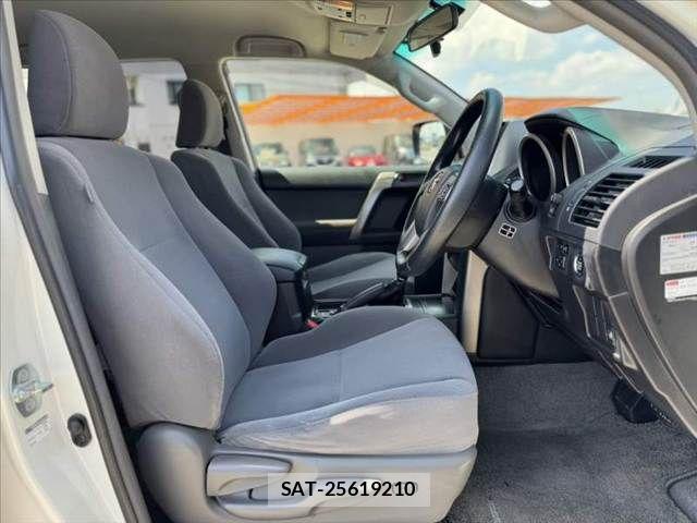 Toyota LAND CRUISER PRADO 2011-09 8627386-15