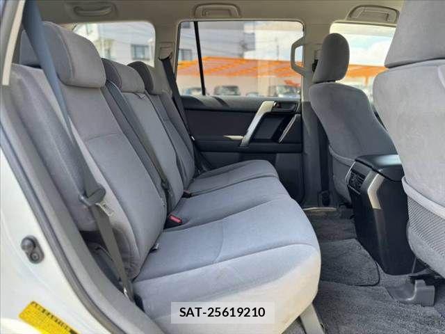 Toyota LAND CRUISER PRADO 2011-09 8627386-18