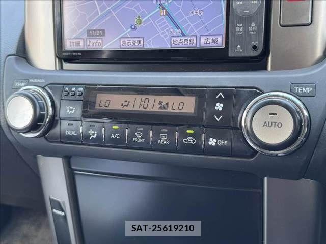 Toyota LAND CRUISER PRADO 2011-09 8627386-24