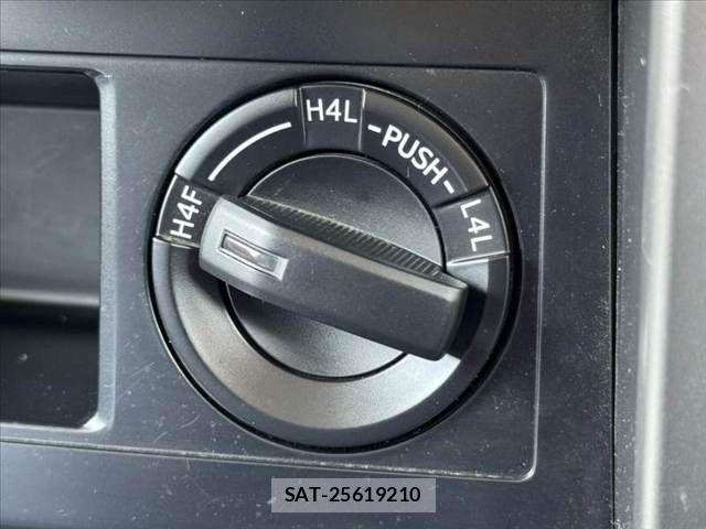 Toyota LAND CRUISER PRADO 2011-09 8627386-25