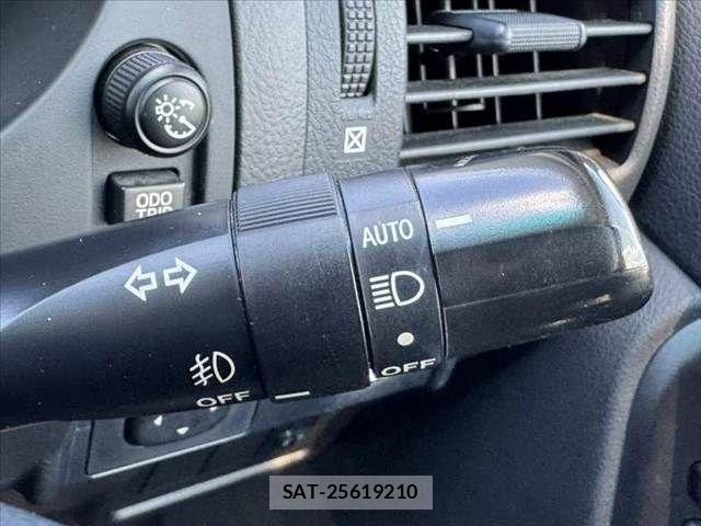 Toyota LAND CRUISER PRADO 2011-09 8627386-26