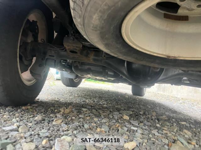 Toyota LAND CRUISER PRADO 2016-07 8666352-12