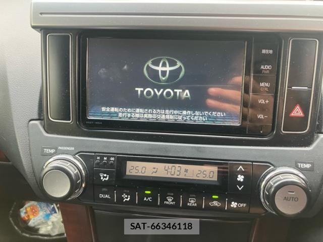Toyota LAND CRUISER PRADO 2016-07 8666352-17