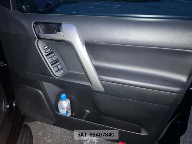 Toyota LAND CRUISER PRADO 2023-09 8666349-10