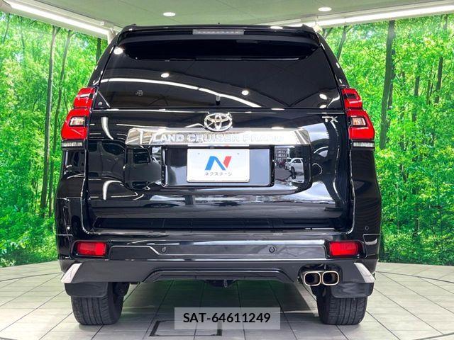 Toyota LAND CRUISER PRADO 2023-02 8666345-17