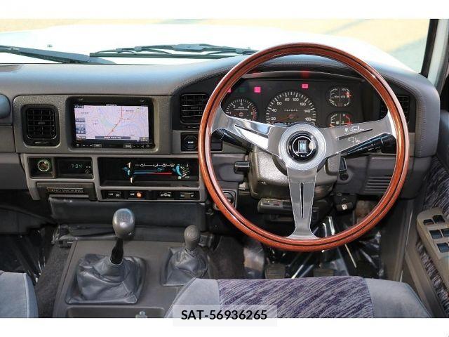Toyota LAND CRUISER PRADO 1993-01 8659778-11