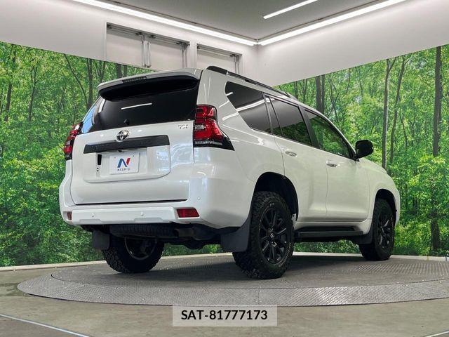 Toyota LAND CRUISER PRADO 2023-03 8659775-16