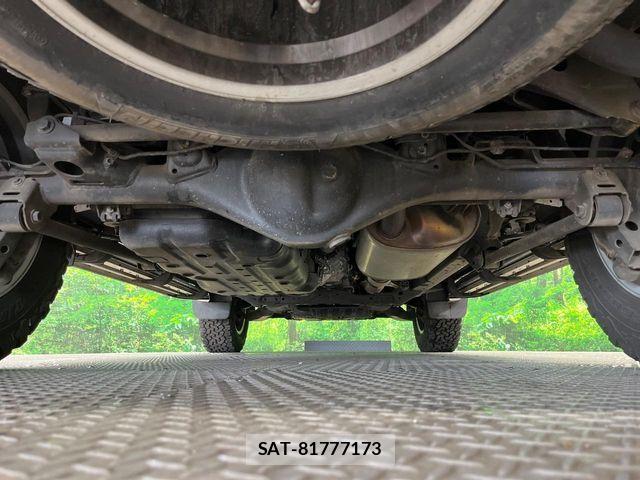 Toyota LAND CRUISER PRADO 2023-03 8659775-18