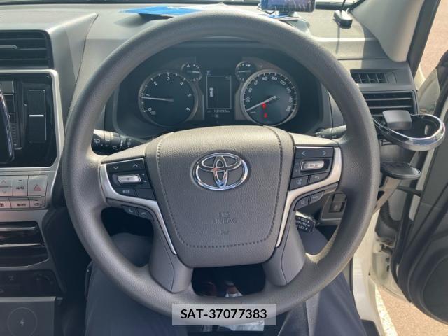 Toyota LAND CRUISER PRADO 2018-09 8659781-16