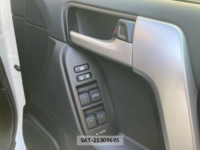 Toyota LAND CRUISER PRADO 2021-05 8666350-9