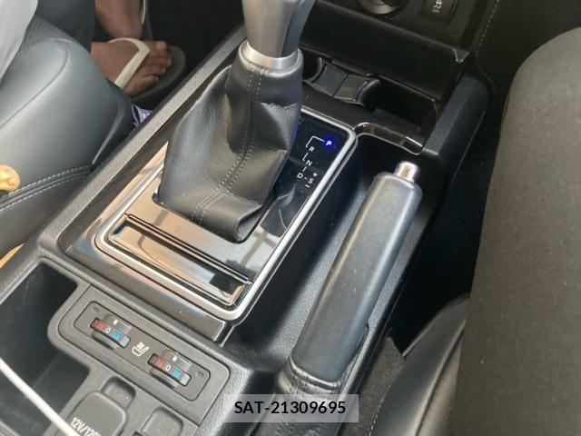 Toyota LAND CRUISER PRADO 2021-05 8666350-15