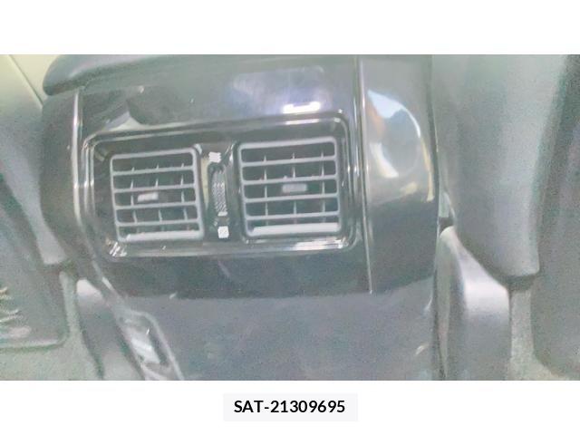 Toyota LAND CRUISER PRADO 2021-05 8666350-24