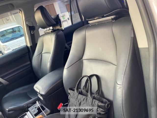 Toyota LAND CRUISER PRADO 2021-05 8666350-7
