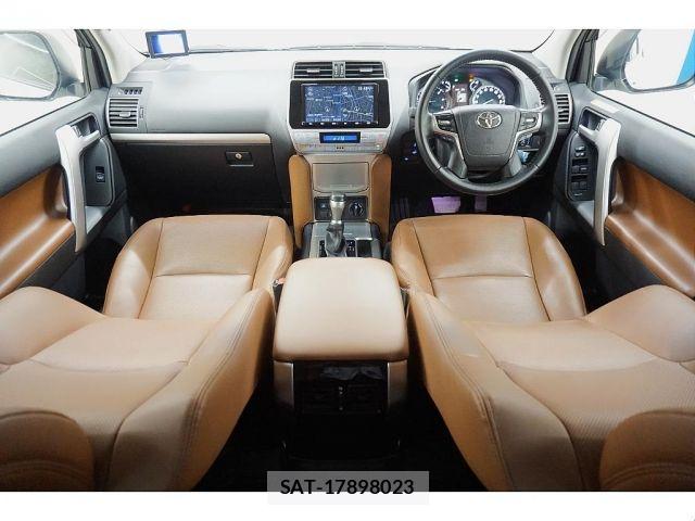 Toyota LAND CRUISER PRADO 2022-01 8659772-1