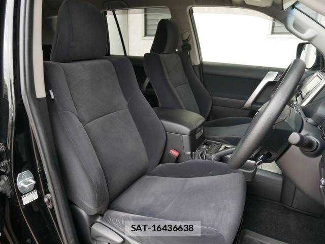 Toyota LAND CRUISER PRADO 2023-08 8666347-1