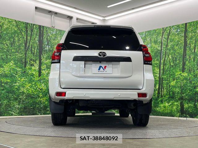 Toyota LAND CRUISER PRADO 2022-10 8659777-14