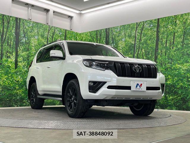Toyota LAND CRUISER PRADO 2022-10 8659777-15