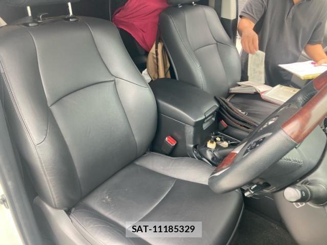 Toyota LAND CRUISER PRADO 2017-03 8659785-15