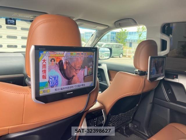 Toyota LAND CRUISER PRADO 2022-02 8666351-15
