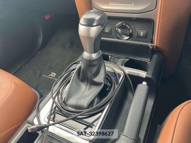 Toyota LAND CRUISER PRADO 2022-02 8666351-17