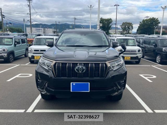 Toyota LAND CRUISER PRADO 2022-02 8666351-1