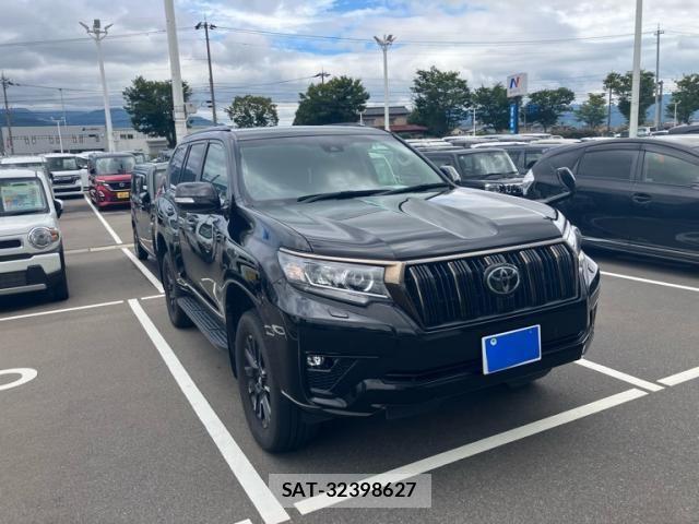 Toyota LAND CRUISER PRADO 2022-02 8666351-2