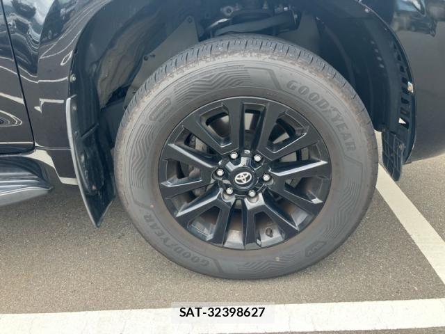 Toyota LAND CRUISER PRADO 2022-02 8666351-3