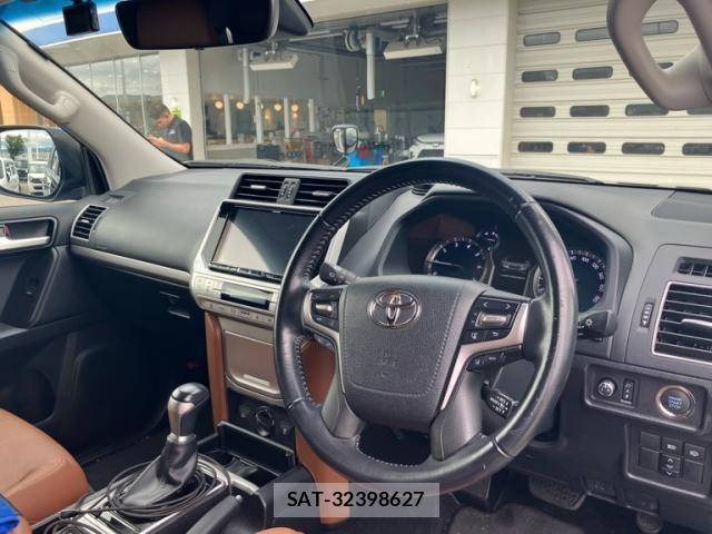 Toyota LAND CRUISER PRADO 2022-02 8666351-6