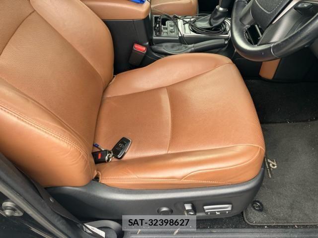Toyota LAND CRUISER PRADO 2022-02 8666351-8
