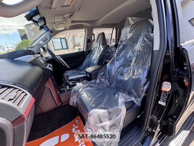 Toyota LAND CRUISER PRADO 2016-07 8659788-23