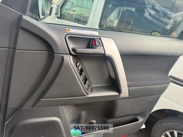 Toyota LAND CRUISER PRADO 2022-07 8659782-15