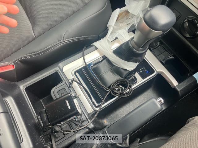 Toyota LAND CRUISER PRADO 2023-10 8685801-21