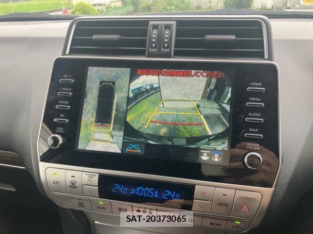 Toyota LAND CRUISER PRADO 2023-10 8685801-27