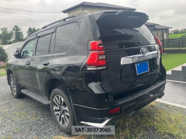 Toyota LAND CRUISER PRADO 2023-10 8685801-3