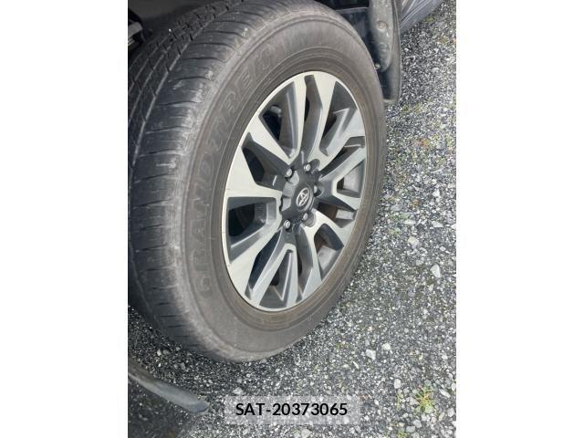Toyota LAND CRUISER PRADO 2023-10 8685801-4