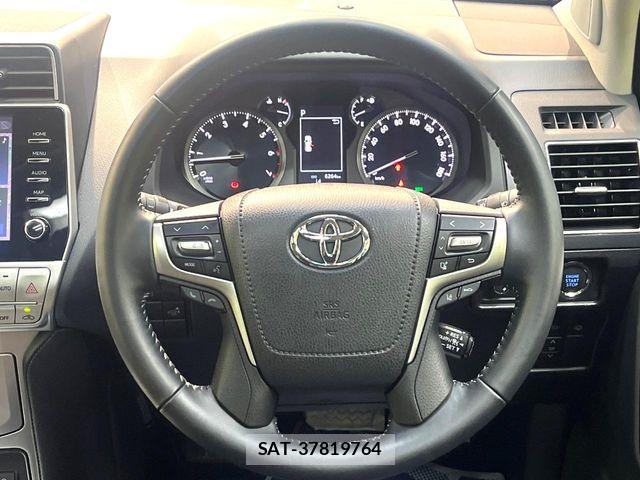 Toyota LAND CRUISER PRADO 2023-10 8743141-11