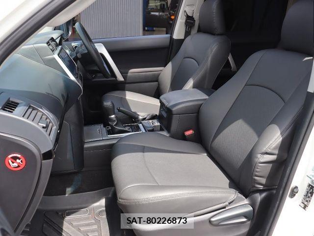 Toyota LAND CRUISER PRADO 2019-01 8743151-2