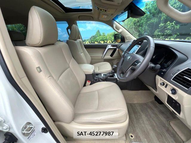 Toyota LAND CRUISER PRADO 2023-10 8743147-10