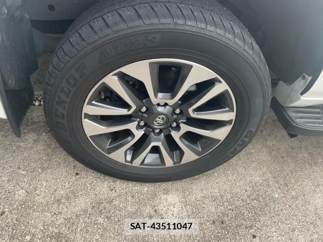 Toyota LAND CRUISER PRADO 2022-05 8743180-6