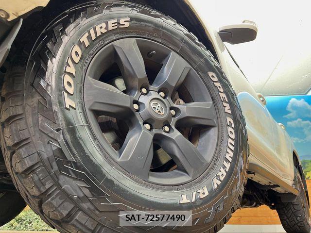 Toyota LAND CRUISER PRADO 2017-07 8743192-13