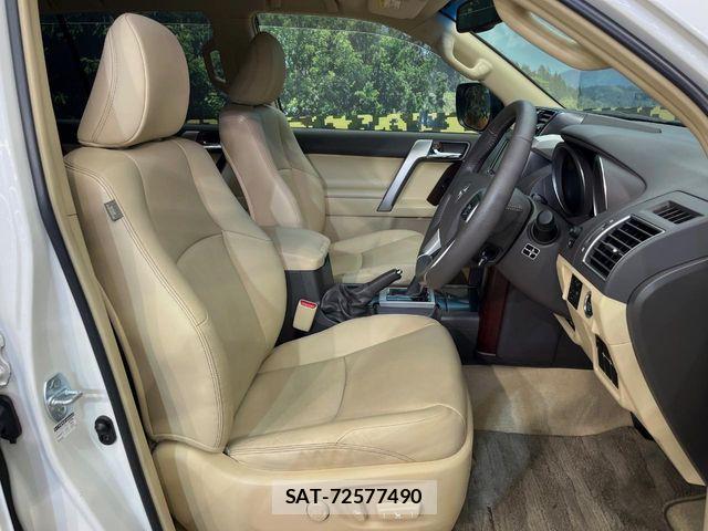 Toyota LAND CRUISER PRADO 2017-07 8743192-8
