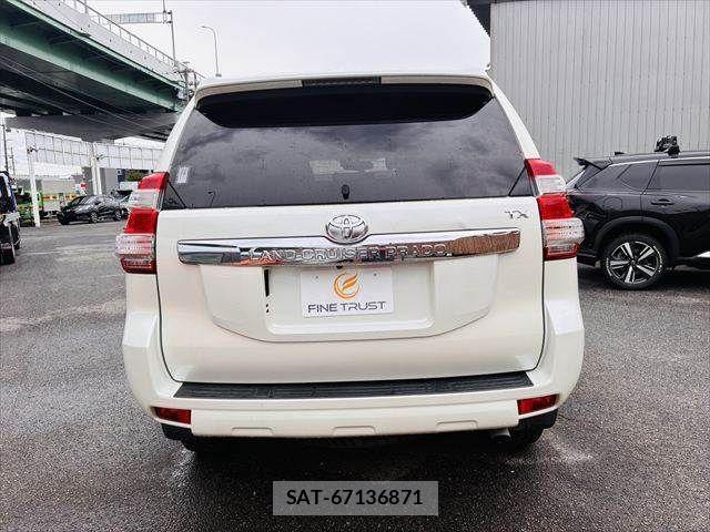 Toyota LAND CRUISER PRADO 2016-06 8743194-18