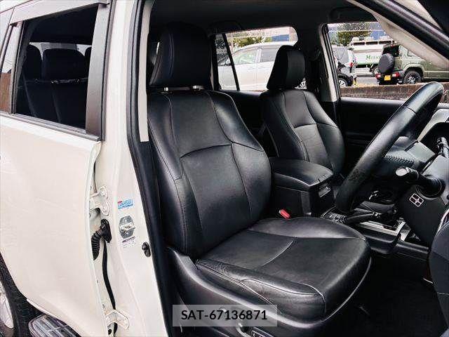 Toyota LAND CRUISER PRADO 2016-06 8743194-7