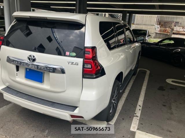 Toyota LAND CRUISER PRADO 2018-02 8743164-9