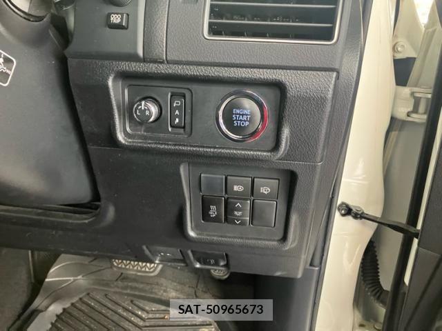 Toyota LAND CRUISER PRADO 2018-02 8743164-15