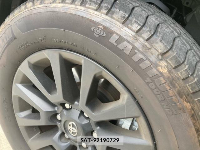 Toyota LAND CRUISER PRADO 2023-10 8743149-10