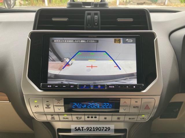 Toyota LAND CRUISER PRADO 2023-10 8743149-24